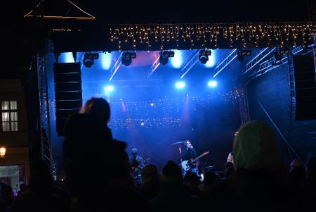 Včeraj je prvi koncert Pravljičnega Kamnik privabil število obiskovalcev (84)